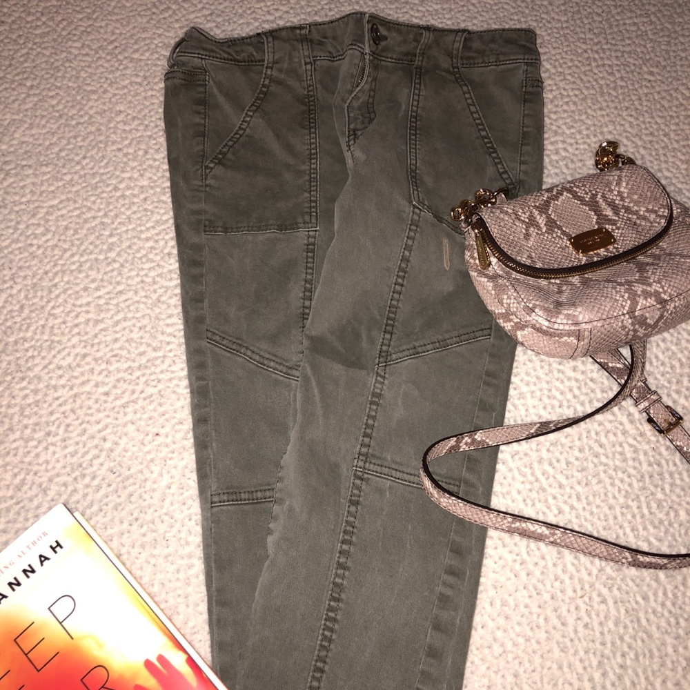 Army Green AE Crop Pants